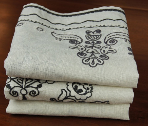 Black White Floral Embroidered Antique Tablecloth