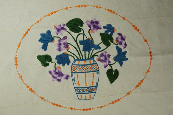 Fall Harvest Satin Stitch Tablecloth Bouquet