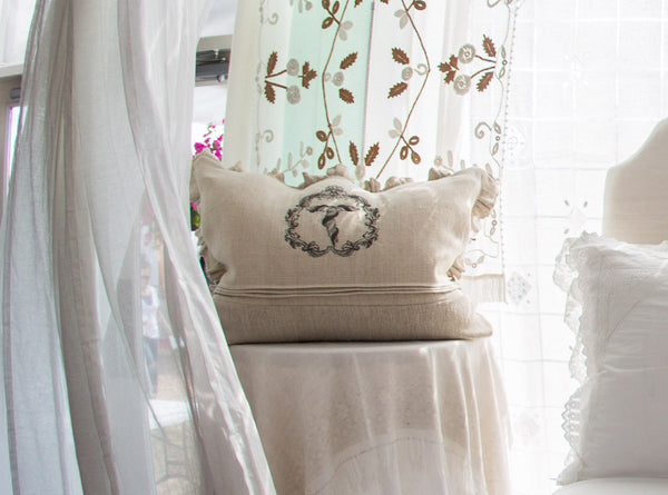 Antique Hand-Loomed Linen T Monogrammed Pillow Cover – Pandora de