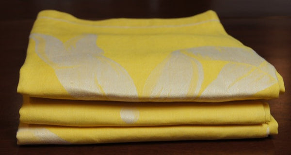 Yellow Damask Tablecloth with Ivory Bow