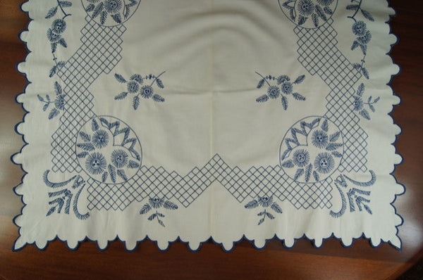 Blue and White Feathers Flowers Tablecloth