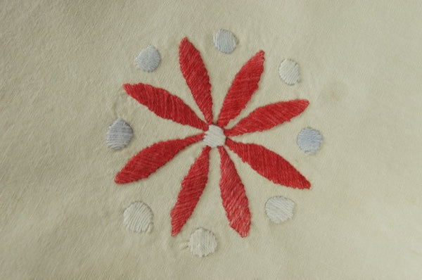 Rare Linen Raised Embroidered Table Runner Flower