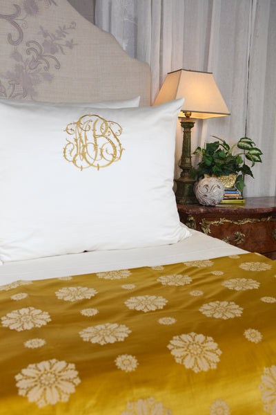 Antique Hand-Loomed Linen T Monogrammed Pillow Cover – Pandora de Balthazar  Lifestyle